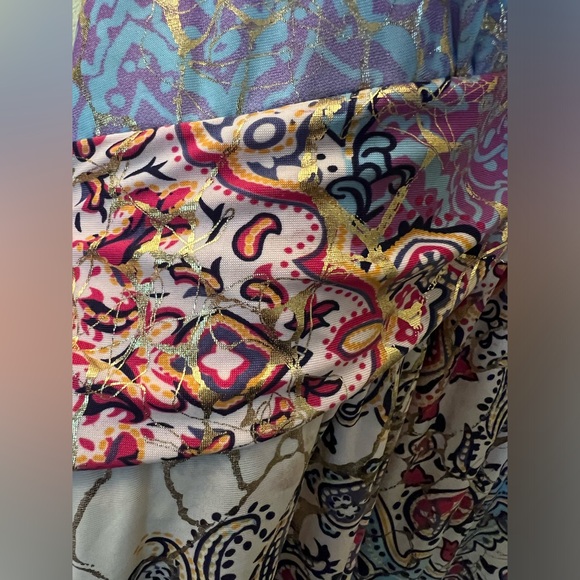 Cruise Away In This Abstract Gold Foil Halter Maxi Dress. Gold foil design + Sun - Picture 4 of 7